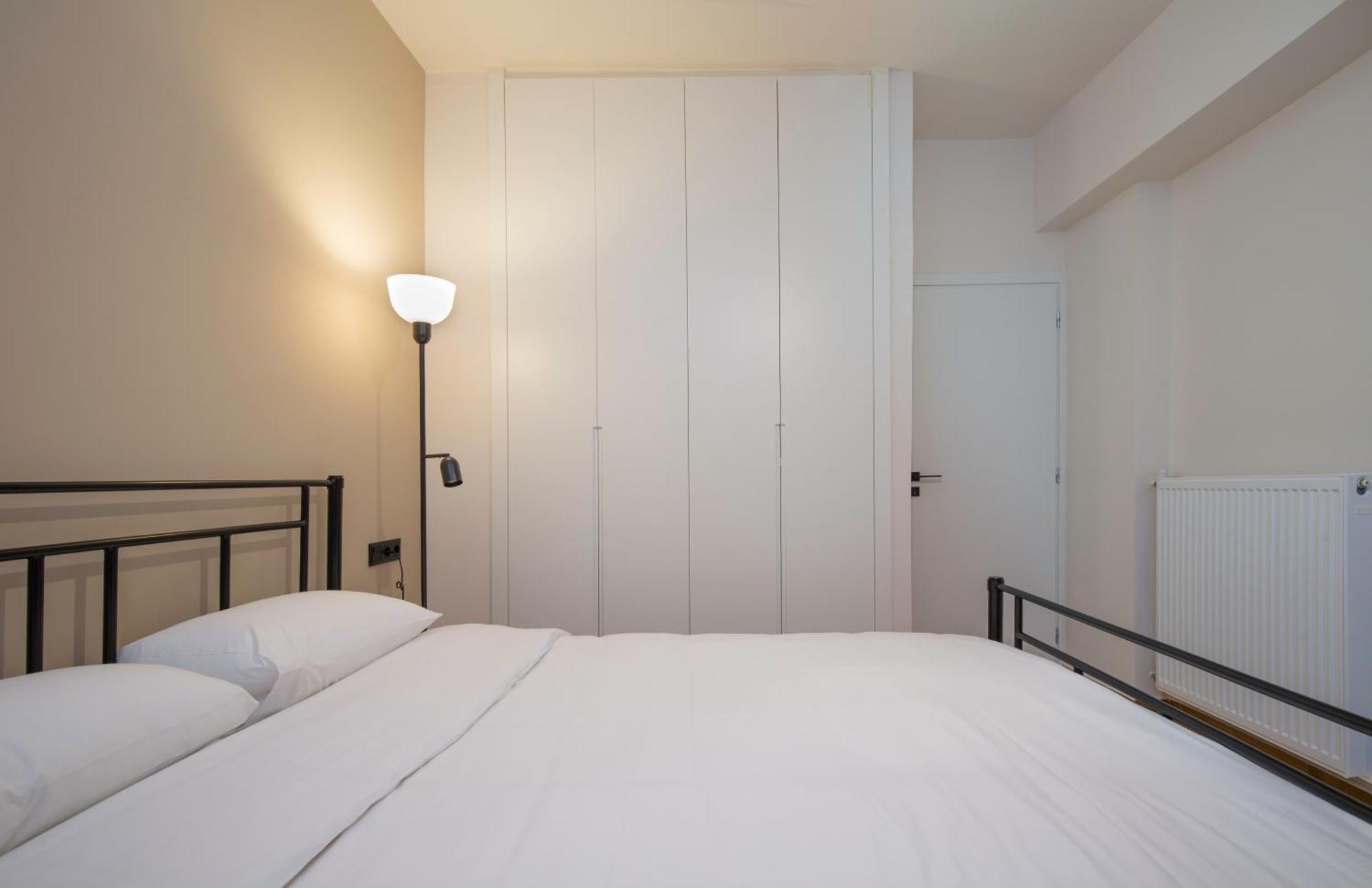 Urban Spacious Apartment Near Kallimarmaron アテネ エクステリア 写真