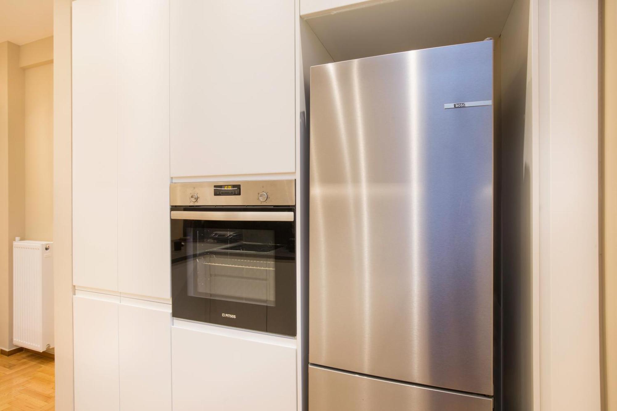 Urban Spacious Apartment Near Kallimarmaron アテネ エクステリア 写真